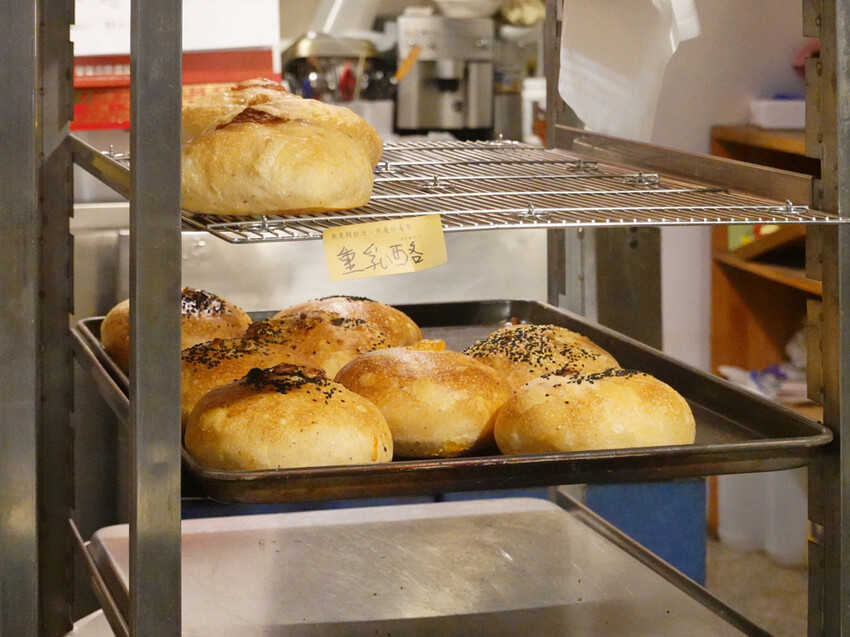 南投縣南投市南投縣南投市—Tapas+塔巴斯加烘焙工坊｜預約制麵包披薩 料好實在歐式麵包｜中興新村、兒童公園、光華路、中