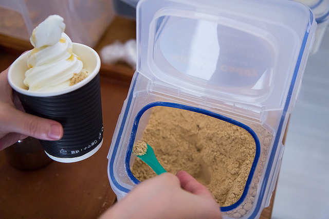 ╠台北後站美食╣大推義大利特濃冰淇淋 加鹽的冰喔!蜂巢旅店-Bee cafe