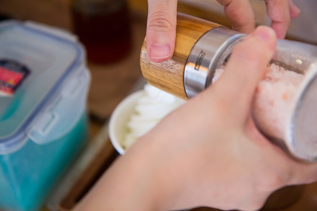 ╠台北後站美食╣大推義大利特濃冰淇淋 加鹽的冰喔!蜂巢旅店-Bee cafe