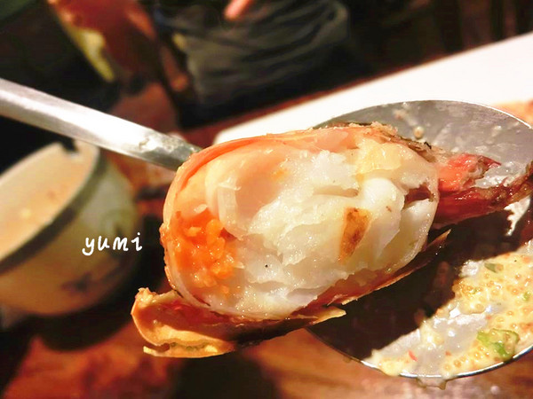 九日味噌燒肉丼專門店：【台中食記】巨無霸手臂蝦~緊緊抓住我的胃＠九日味噌燒肉丼專門店