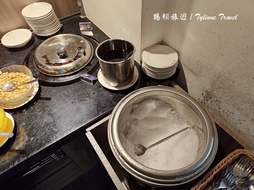 台北唐宮蒙古烤肉!行天宮捷運旁老字號吃到飽,酸菜白肉鍋必吃。