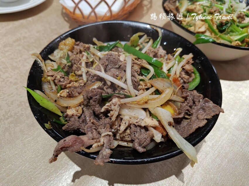 台北唐宮蒙古烤肉!行天宮捷運旁老字號吃到飽,酸菜白肉鍋必吃。