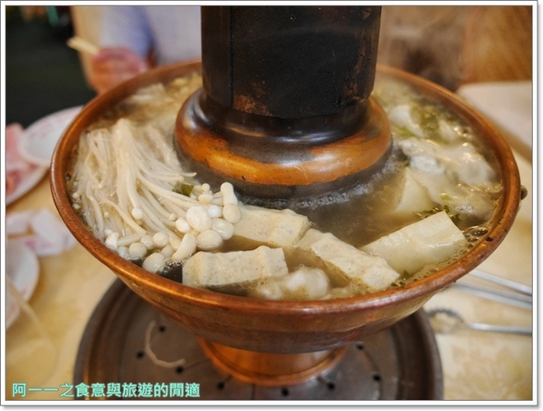 唐宮蒙古烤肉涮羊肉餐廳(松江店)：台北中山 唐宮蒙古烤肉吃到飽～去老店大口吃肉