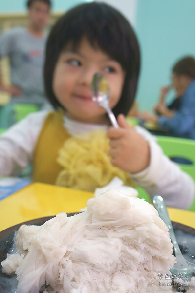 宜蘭縣冬山鄉冬山小風箏雪花冰》新式雙色雪花冰.絕版搭配消暑又好吃