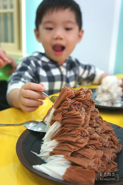 宜蘭縣冬山鄉冬山小風箏雪花冰》新式雙色雪花冰.絕版搭配消暑又好吃