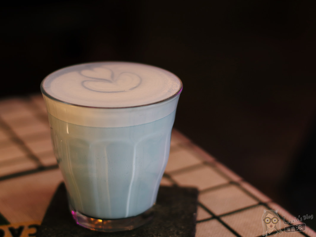 台北老屋咖啡廳》穿越九千公里交給你/中山國中站不限時咖啡廳/wifi插座 - Lexies Blog，寫食派