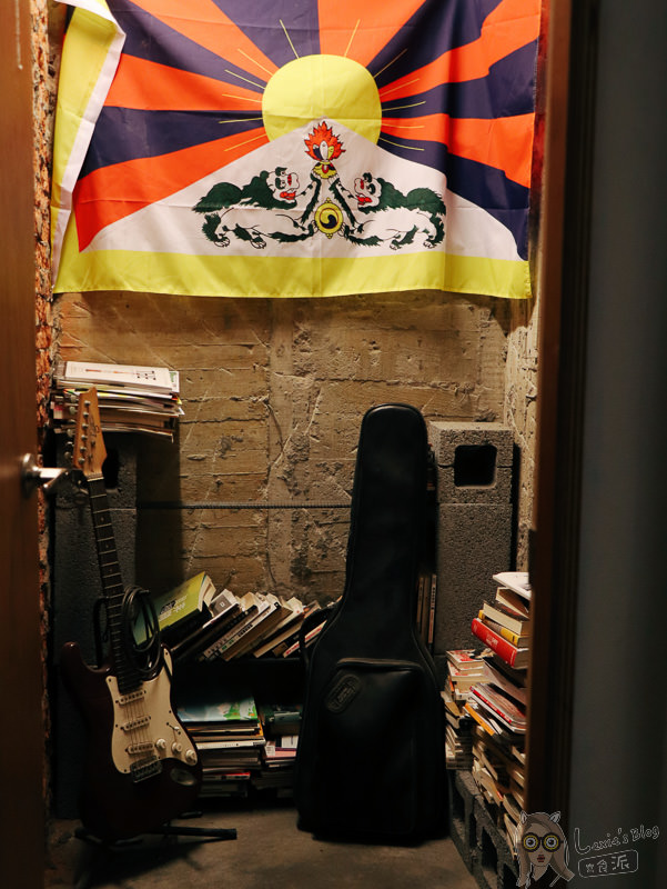 台北老屋咖啡廳》穿越九千公里交給你/中山國中站不限時咖啡廳/wifi插座 - Lexies Blog，寫食派