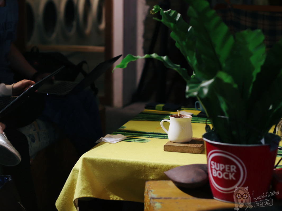 台北老屋咖啡廳》穿越九千公里交給你/中山國中站不限時咖啡廳/wifi插座 - Lexies Blog，寫食派