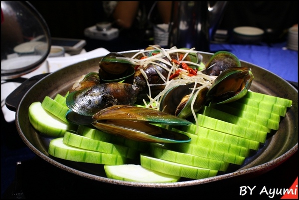 一番座手創日式料理：[食記]汐止一番座手創日式料理之「愛的饗宴」合菜-再忙也要好好陪家人吃頓飯、平價好吃ＣＰ值超高