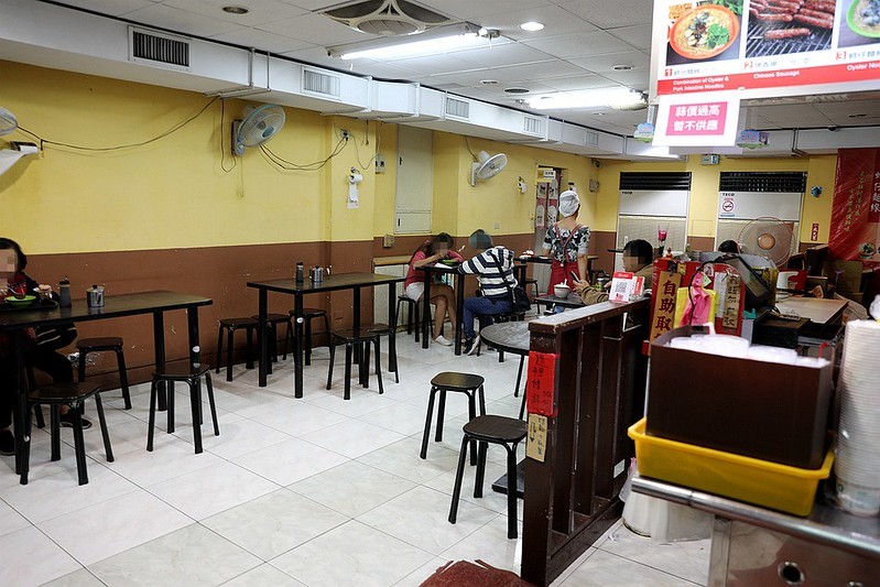 新北市板橋人氣小吃美食油庫口蚵仔麵線碳烤香腸48