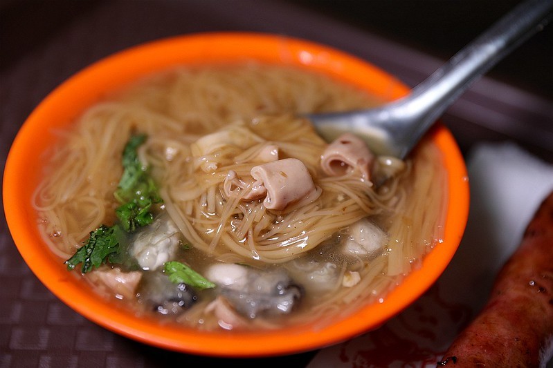 新北市板橋人氣小吃美食油庫口蚵仔麵線碳烤香腸33