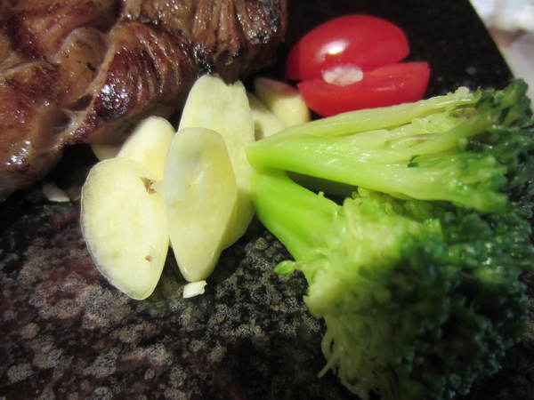 怪獸牛排屋:【橘子雞排】中山捷運站-美式風格之怪獸牛排屋~ 怪獸牛排屋:【橘子雞排】中山捷運站-美式風格之怪獸牛排屋~