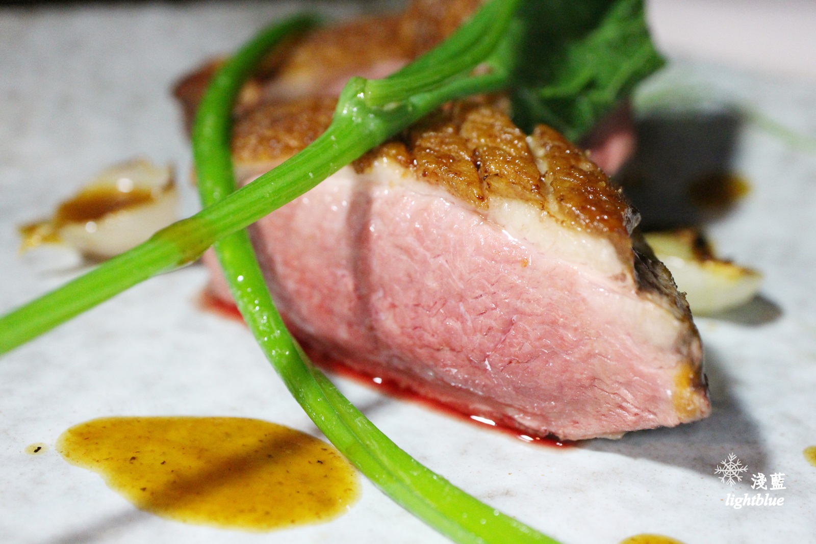 台中美食：淺藍 × Beluga法式餐酒館～慶祝重要日子、活動包場與求婚來這裡就對了！晚餐新菜色處處令人驚喜