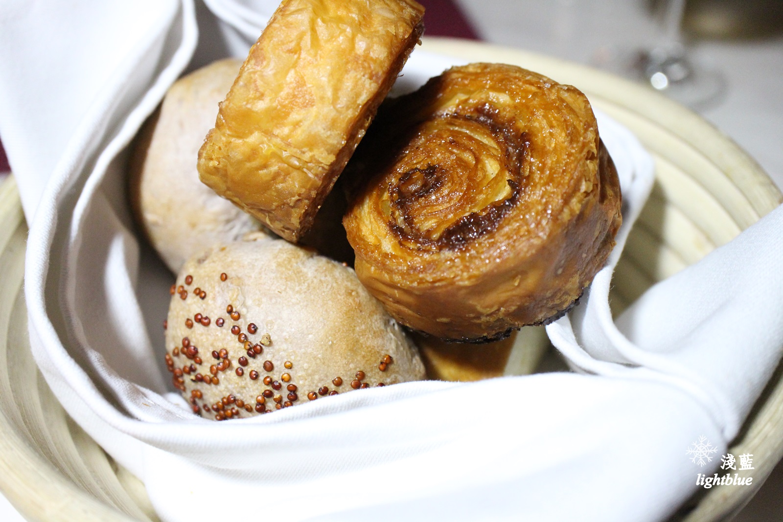 台中美食：淺藍 × Beluga法式餐酒館～慶祝重要日子、活動包場與求婚來這裡就對了！晚餐新菜色處處令人驚喜