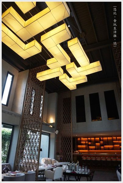 Beluga-20.JPG Beluga-20.JPG