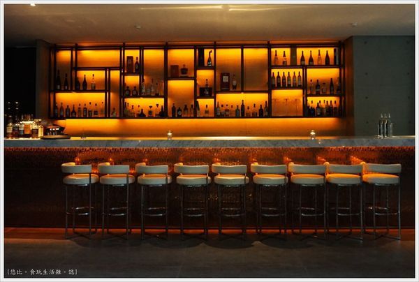 Beluga-13.JPG Beluga-13.JPG