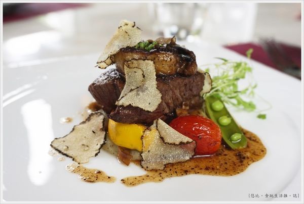 Beluga-56-鵝肝獵人牛排.JPG Beluga-56-鵝肝獵人牛排.JPG