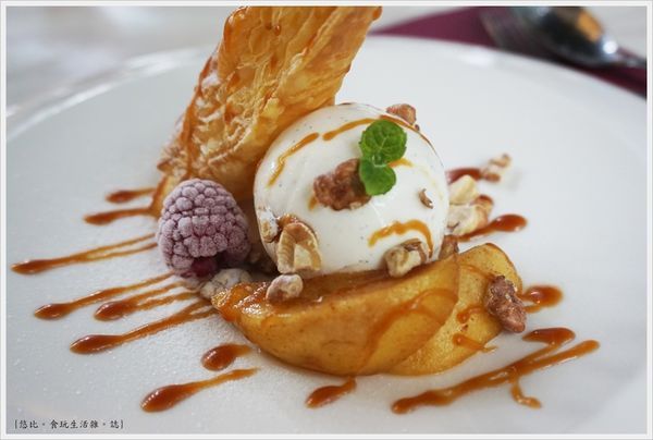 Beluga-61-蘋果派.JPG Beluga-61-蘋果派.JPG