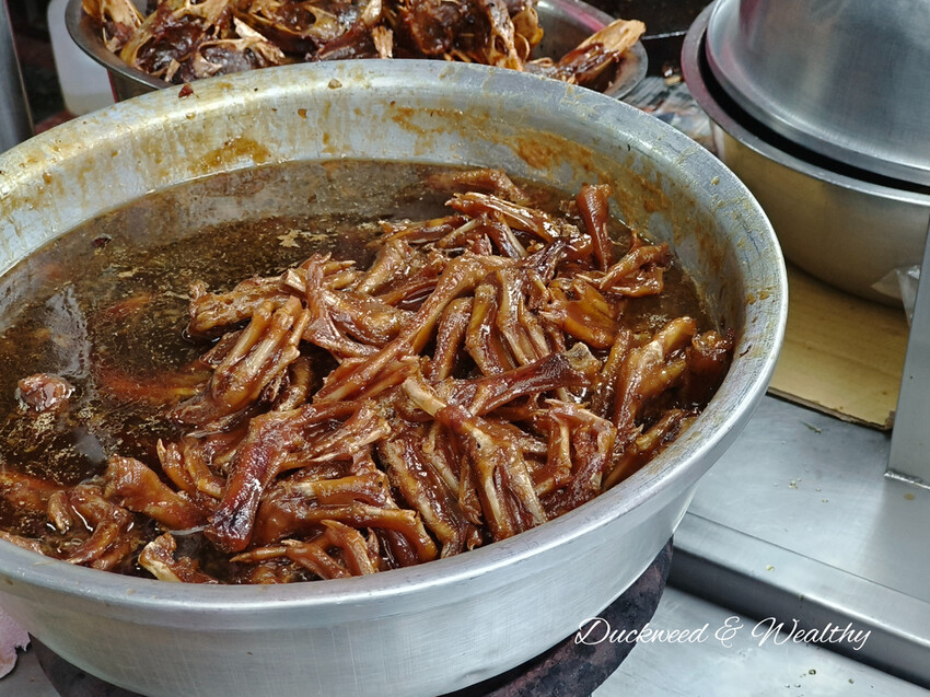 【台南東山美食】「籃記東山鴨頭」，東山鴨頭創始店｜來東山必吃超夯美食名店|