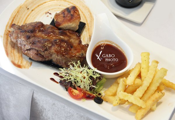 飛饗創意西式料理:【台南】CP值高!情人節聚餐推薦餐廳!新團隊接手『飛饗創意西式料理』更加美味啦!