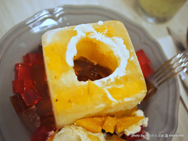 冰果甜心 Bingirl：【食記】台中Fidele Brunch/Crêperie&Bingirl 妃黛法式輕食&冰果甜心@西區 : 甜點新品牌,冰磚心體驗