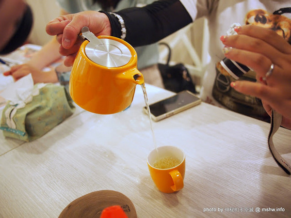 冰果甜心 Bingirl：【食記】台中Fidele Brunch/Crêperie&Bingirl 妃黛法式輕食&冰果甜心@西區 : 甜點新品牌,冰磚心體驗