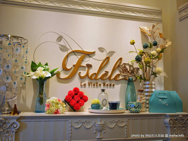 冰果甜心 Bingirl：【食記】台中Fidele Brunch/Crêperie&Bingirl 妃黛法式輕食&冰果甜心@西區 : 甜點新品牌,冰磚心體驗