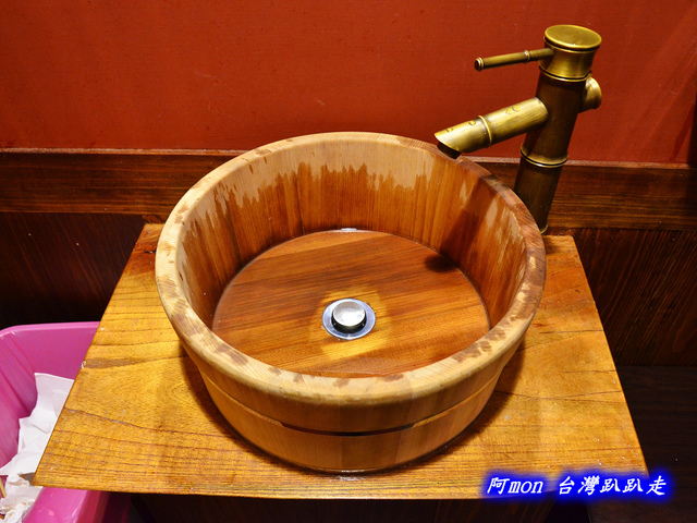 <台中西區>食記:吳留手串燒居酒屋~來自台北的知名燒烤店~推薦培根干貝串、明太子雞翅、香烤中捲