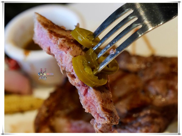 桃園美食,中壢美食,聖誕大餐,BISON野牛牛排餐廳,牛排,戰斧豬排,德國豬腳,中原美食