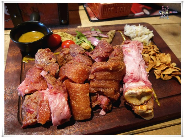 桃園美食,中壢美食,聖誕大餐,BISON野牛牛排餐廳,牛排,戰斧豬排,德國豬腳,中原美食