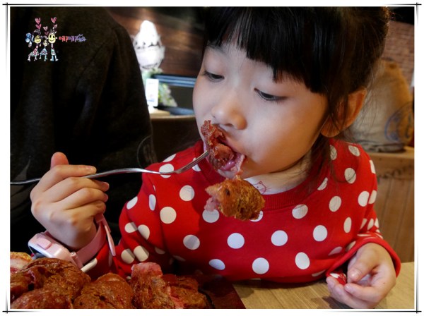 桃園美食,中壢美食,聖誕大餐,BISON野牛牛排餐廳,牛排,戰斧豬排,德國豬腳,中原美食