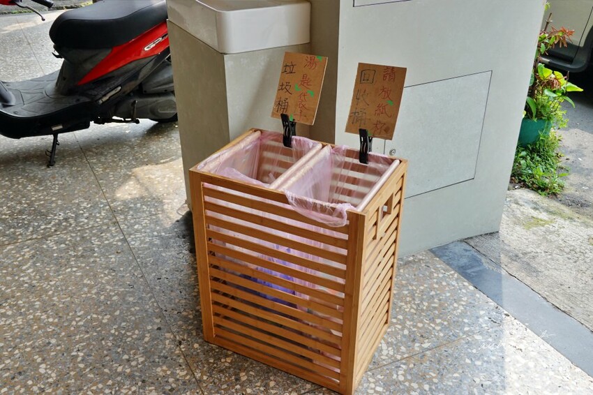 宜蘭縣頭城鎮【宜蘭】頭城｜聯發冰工坊，老店改裝新風貌，古早味叭噗冰，土芭樂口味必點