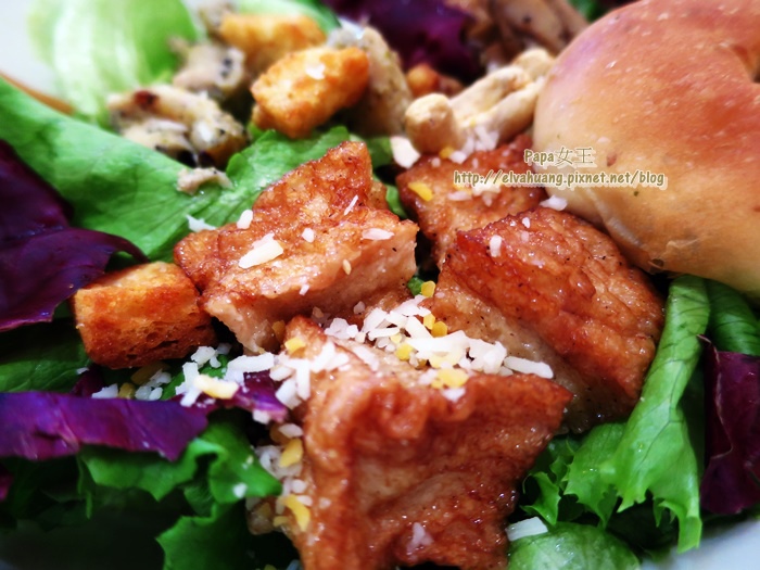 【台中西區】小食熱沙拉 輕食 下午茶~適合小鳥胃的朋友!店名就叫小食 果然是小食!