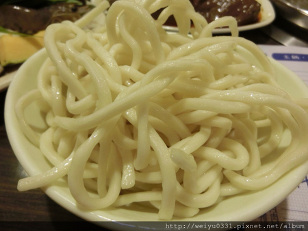 捷運龍山寺美食、萬華商圈小火鍋－巷弄平價超人氣料理《旺都日式涮涮鍋》