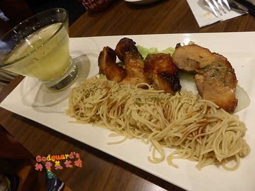 (體驗)[忠孝復興]新菜單教人驚艷、比香港還道地的秘傳港菜~徠一咖啡