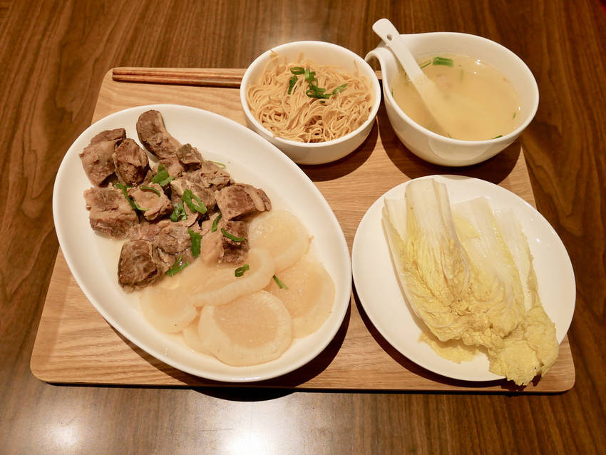 [台北大安] 不要再港式飲茶了 ! 徠一咖啡道地的香港精緻港點套餐讓老饕可以品嚐到正宗的港式美食(體驗券)