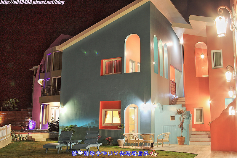 【宿▍屏東】美好墾丁旅閣ღ漆上鮮艷的色彩,像掉進了童話故事的小屋