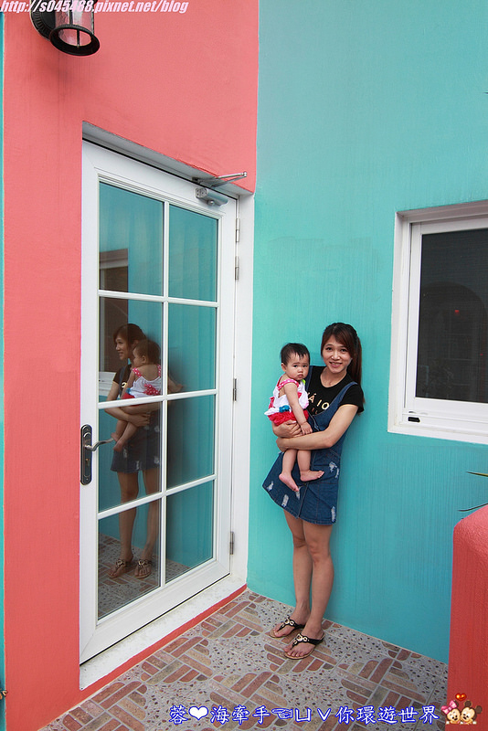 【宿▍屏東】美好墾丁旅閣ღ漆上鮮艷的色彩,像掉進了童話故事的小屋