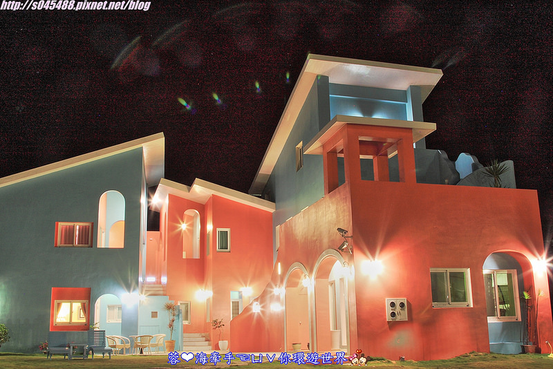 【宿▍屏東】美好墾丁旅閣ღ漆上鮮艷的色彩,像掉進了童話故事的小屋