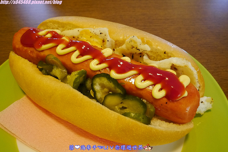 【宿▍屏東】美好墾丁旅閣ღ漆上鮮艷的色彩,像掉進了童話故事的小屋