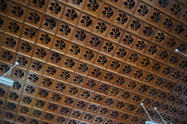 桃城好好玩 嘉義一日遊，嘉義公園、阿里山老火車、賑災紀念碑、12門古砲、有國徽的涼亭、孔廟與忠烈祠、嘉義市立棒球場