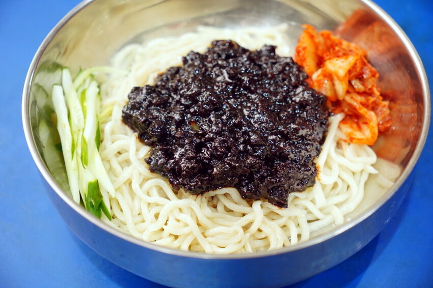 【台北】南機場夜市.從早吃到晚10間美食大匯集!線上餐點方便快速!