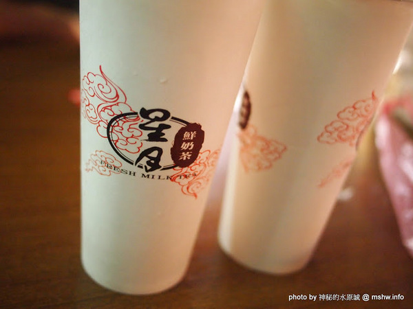 星月鮮奶茶：【食記】台北Fresh Milk Tea 星月鮮奶茶鋪通化總店@大安MRT信義安和&六張犁臨江街通化夜市 : 嚴選原料口感絕佳,搭小吃超順口的平價鮮奶茶