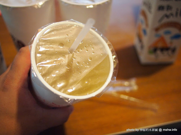 星月鮮奶茶：【食記】台北Fresh Milk Tea 星月鮮奶茶鋪通化總店@大安MRT信義安和&六張犁臨江街通化夜市 : 嚴選原料口感絕佳,搭小吃超順口的平價鮮奶茶