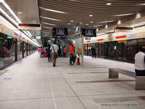 星月鮮奶茶：【食記】台北Fresh Milk Tea 星月鮮奶茶鋪通化總店@大安MRT信義安和&六張犁臨江街通化夜市 : 嚴選原料口感絕佳,搭小吃超順口的平價鮮奶茶