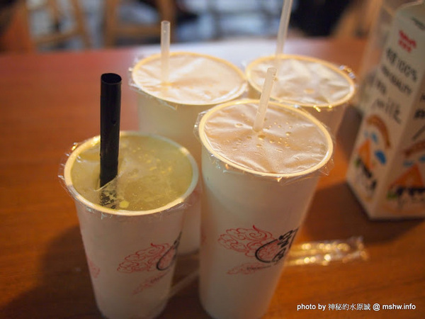 星月鮮奶茶：【食記】台北Fresh Milk Tea 星月鮮奶茶鋪通化總店@大安MRT信義安和&六張犁臨江街通化夜市 : 嚴選原料口感絕佳,搭小吃超順口的平價鮮奶茶