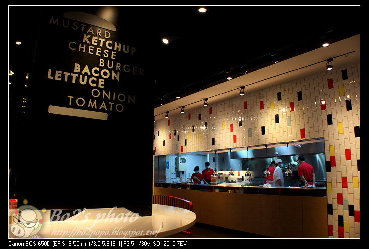 【窩客島活動】台南.中西-DACOZ!大口吃美式火烤100%純牛肉漢堡(Focus 12樓)