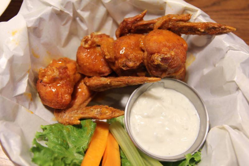 [台北]信義區 紐約風格美式約會餐廳 1Bite2Go Café & Deli 信義店