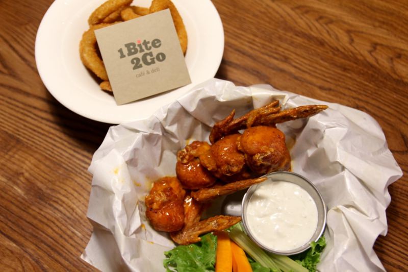 [台北]信義區 紐約風格美式約會餐廳 1Bite2Go Café & Deli 信義店