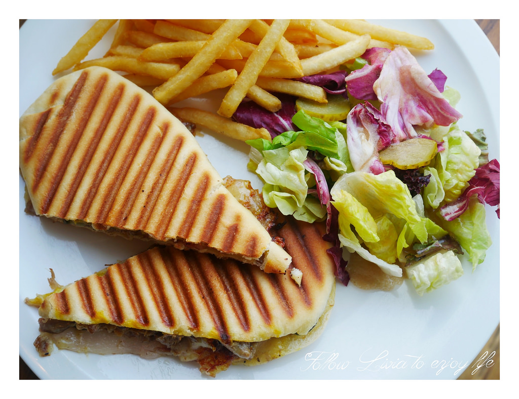 1Bite2Go Café & Deli (21)